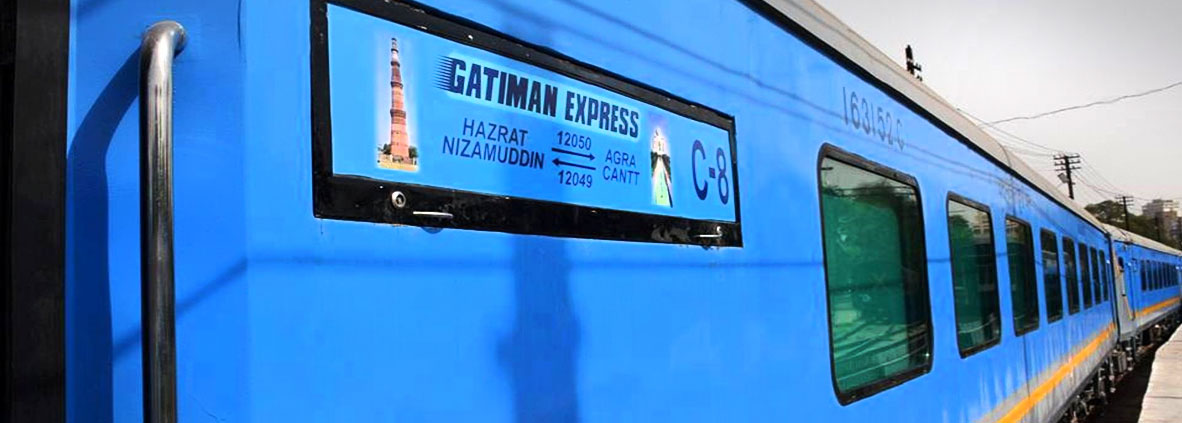 Taj Mahal Agra Tour by Gatimaan Express Train